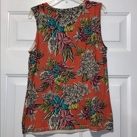 ⭐️ 3 for $15 Cable & Gauge Multicolor Tank - Picture 3 of 3